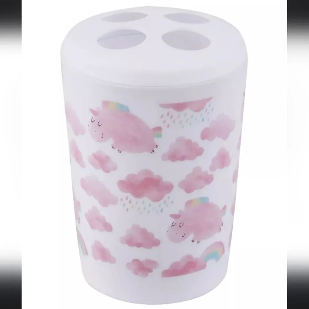 Olivia Finn Rainbow Unicorn 16 kids decor Piece Bath Set